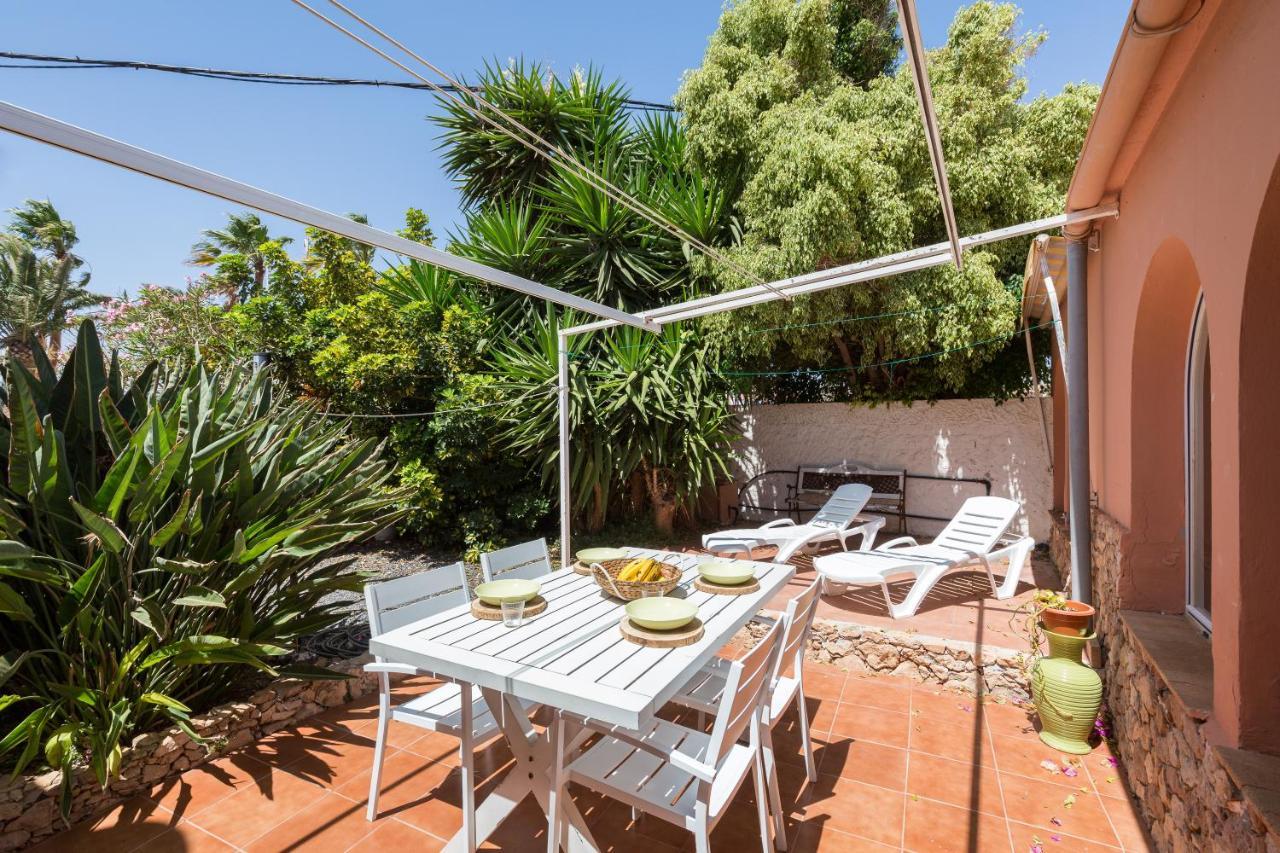 Home2Book Quiet Villa With Private Pool Triquivijate 외부 사진