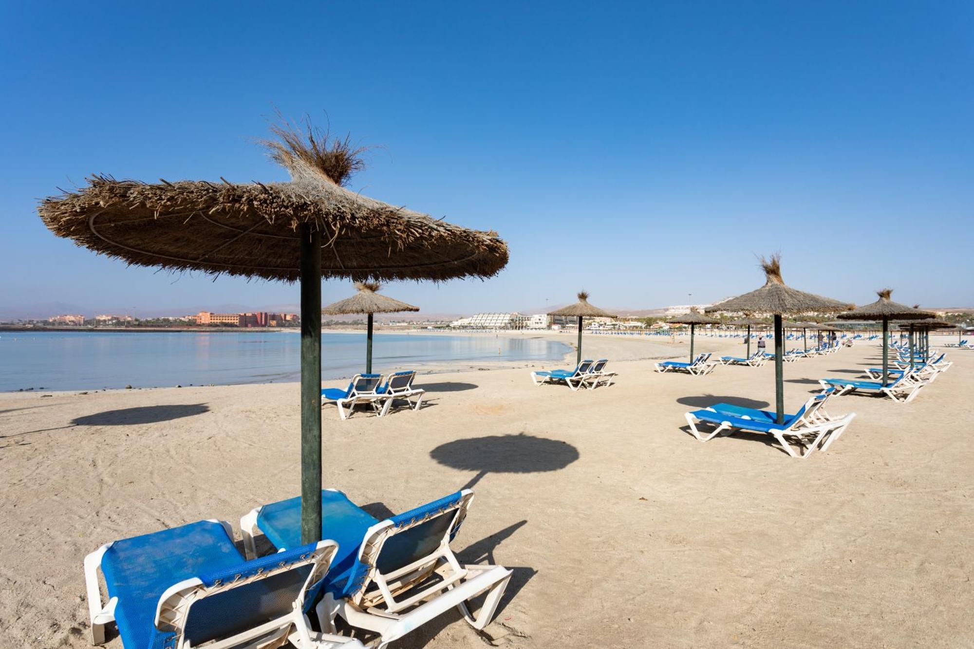 Home2Book Quiet Villa With Private Pool Triquivijate 외부 사진