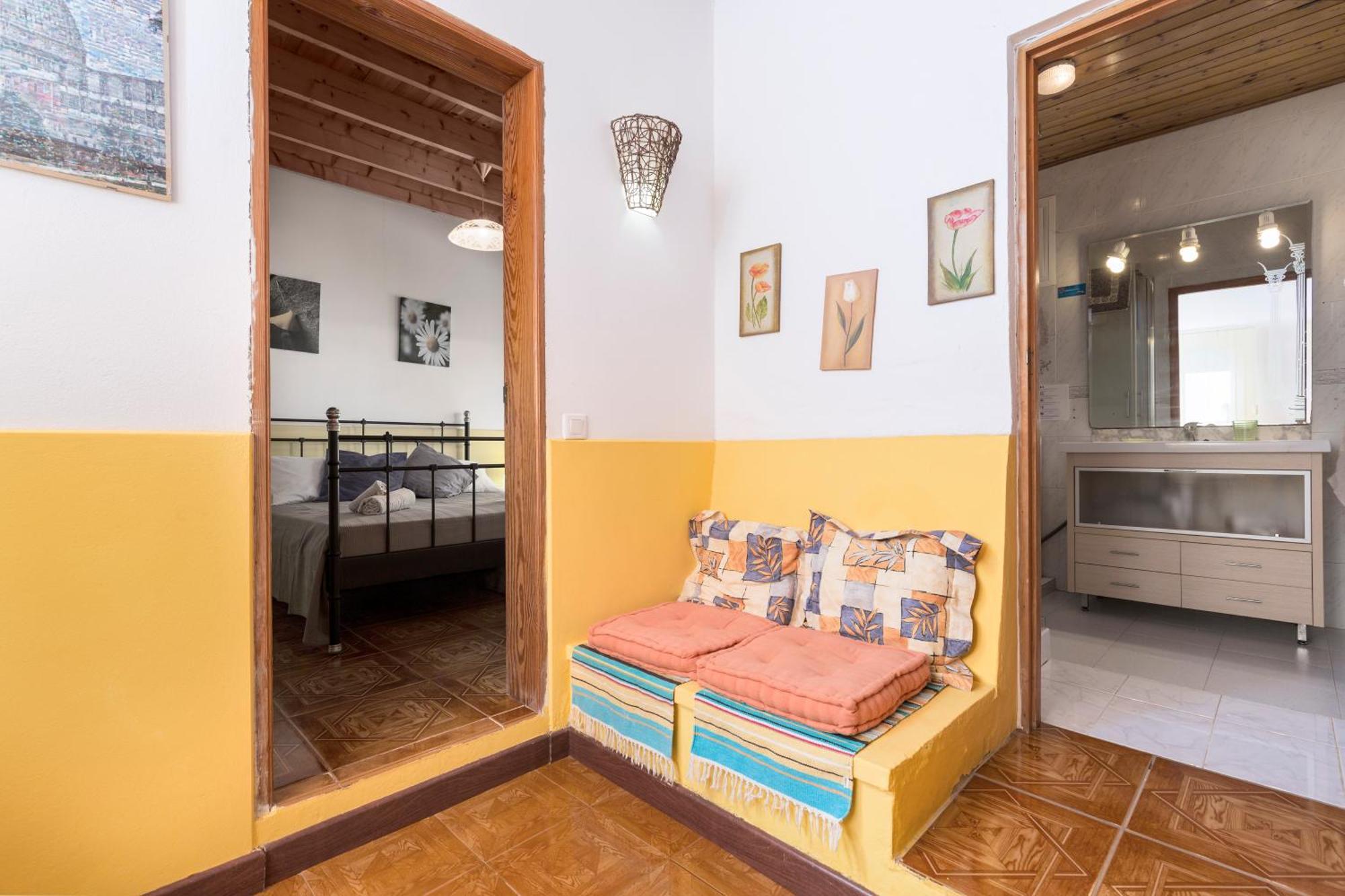 Home2Book Quiet Villa With Private Pool Triquivijate 외부 사진