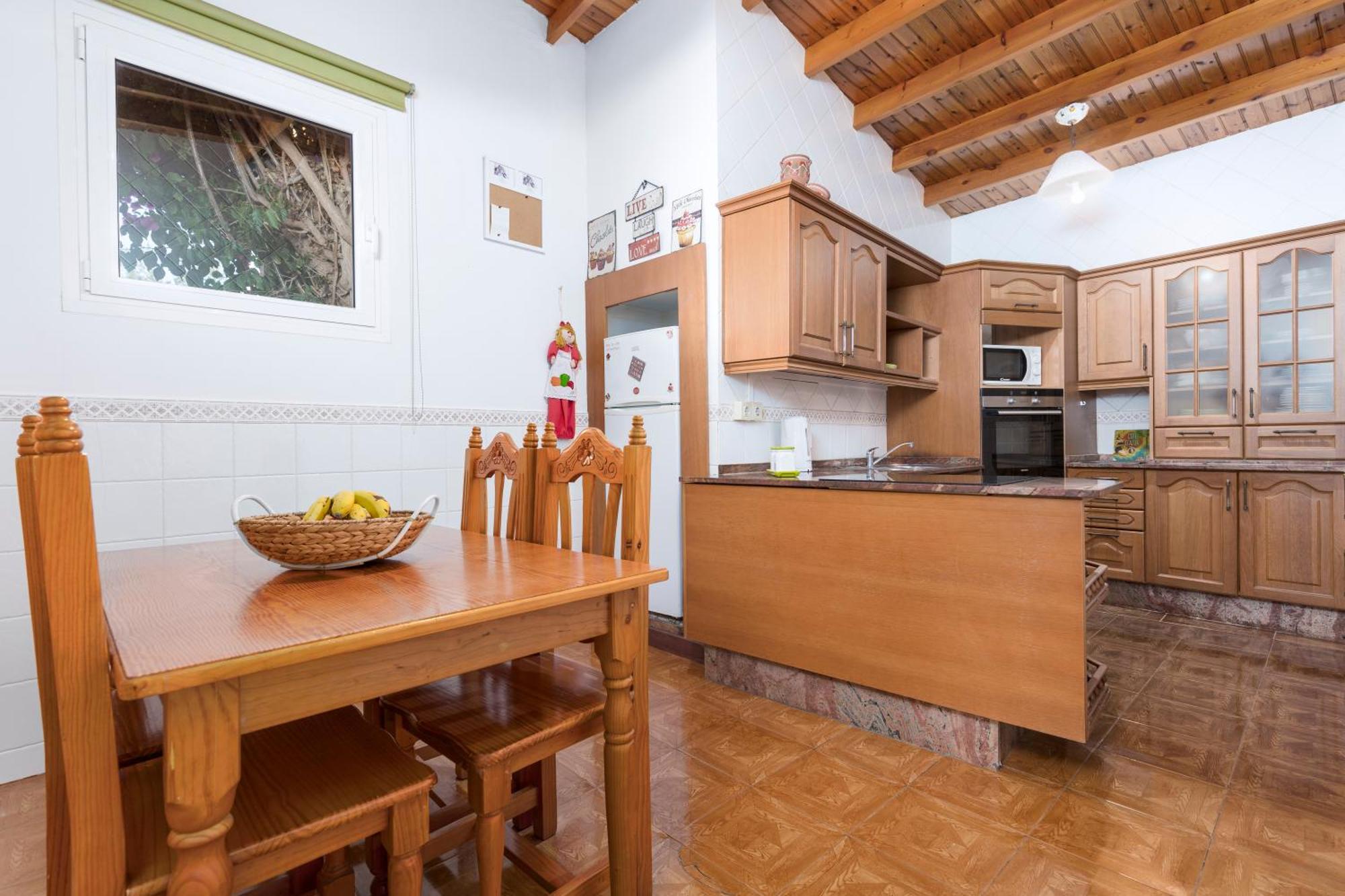 Home2Book Quiet Villa With Private Pool Triquivijate 외부 사진